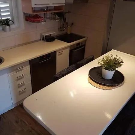 Апартаменты Silvija Макарска